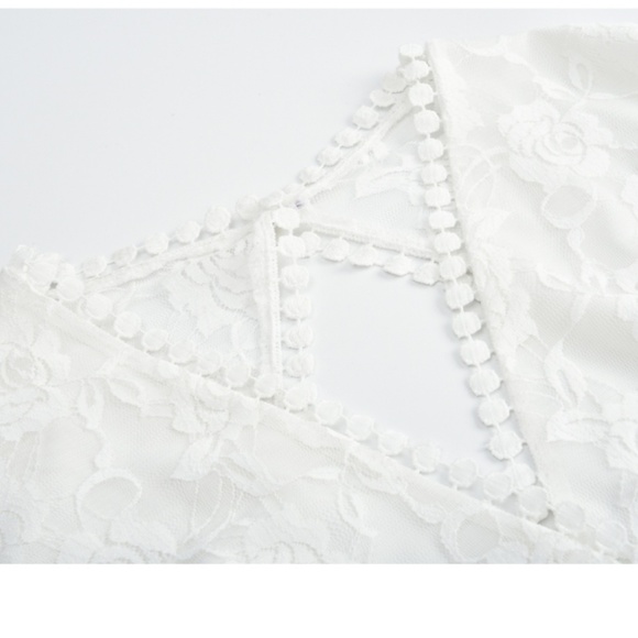 V-Neck Lace Jumpsuit - Picture 7 of 8